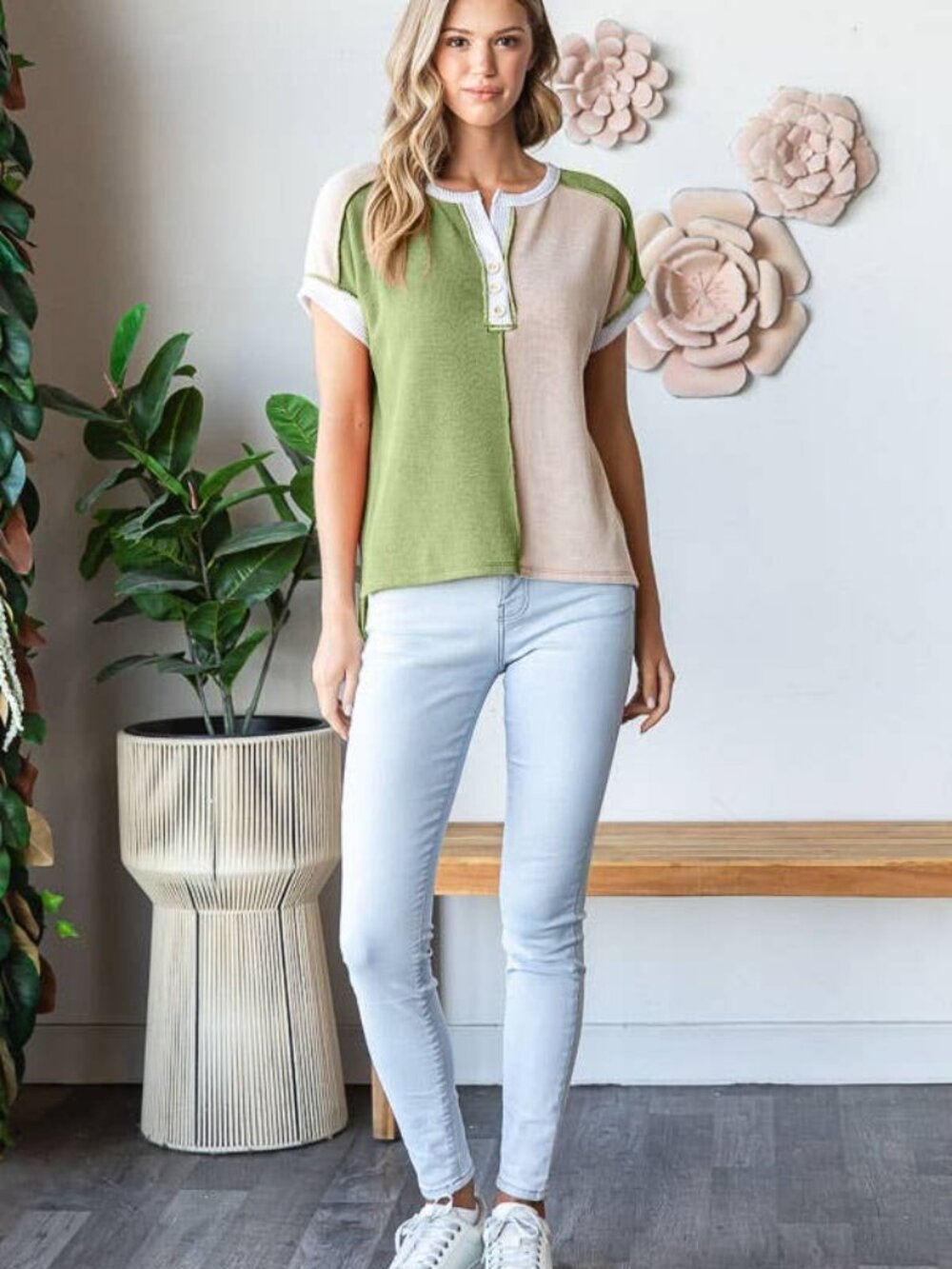 7th Ray - Color Block Top - Picture 3 of 5